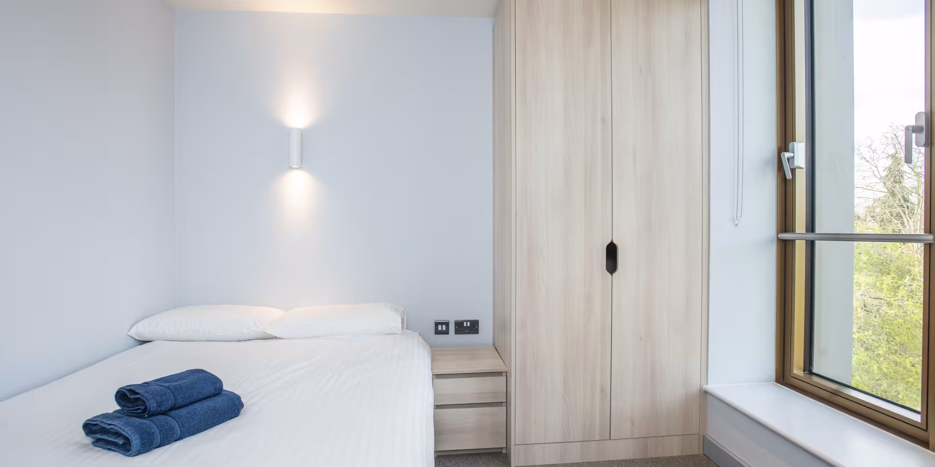 Univ North - room 