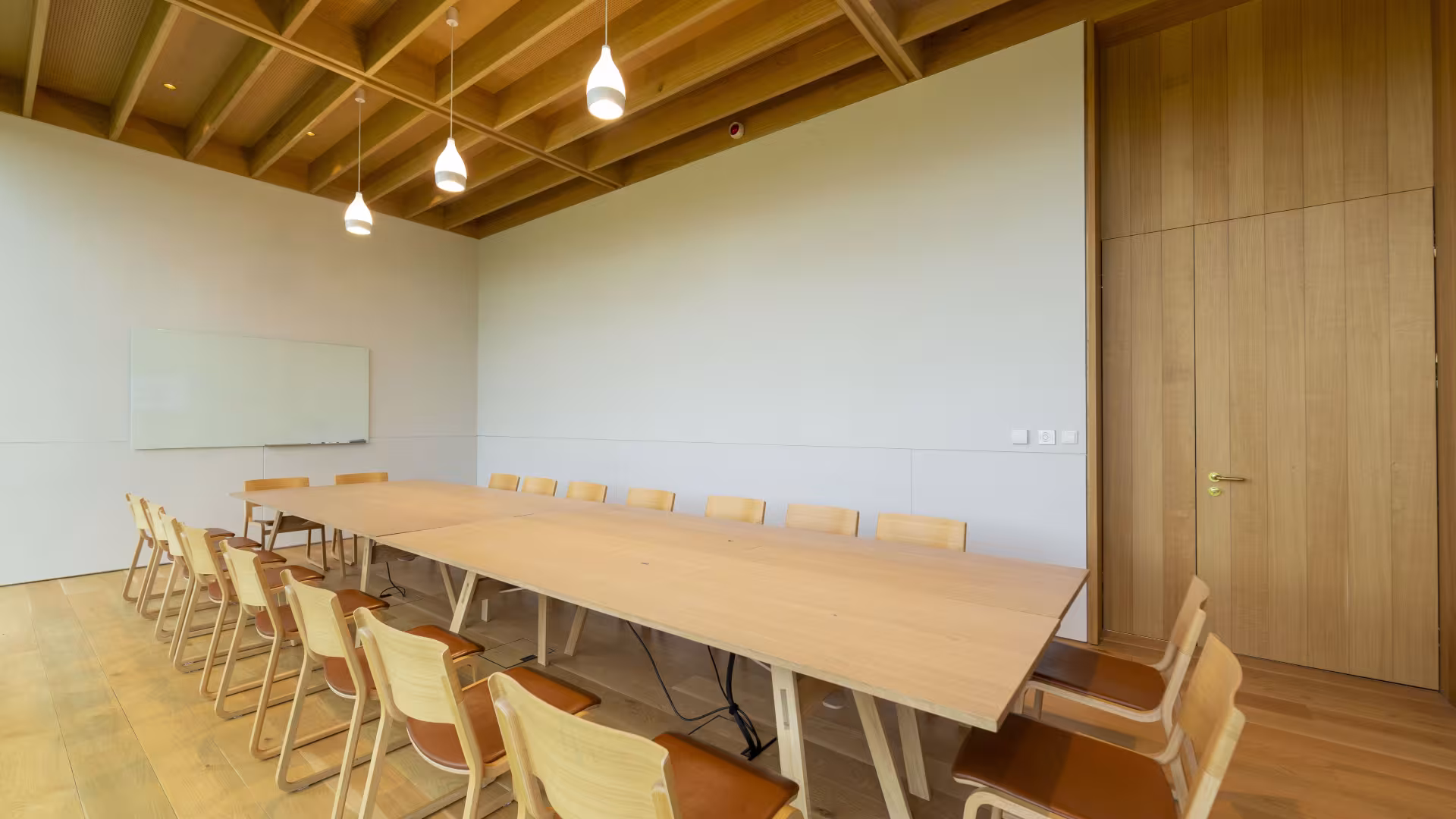 Sultan Nazrin Shah Centre - Le May Meeting Room