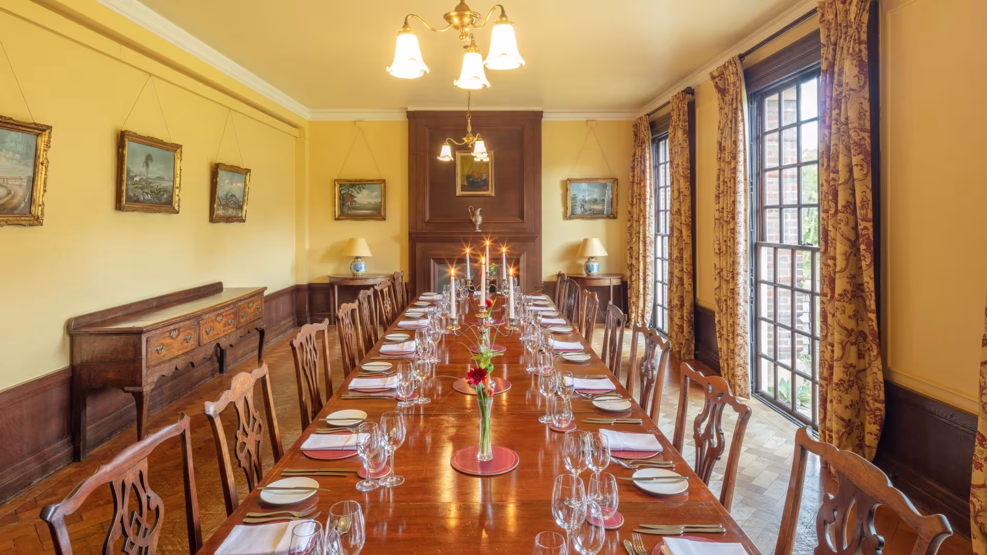 Committee Room