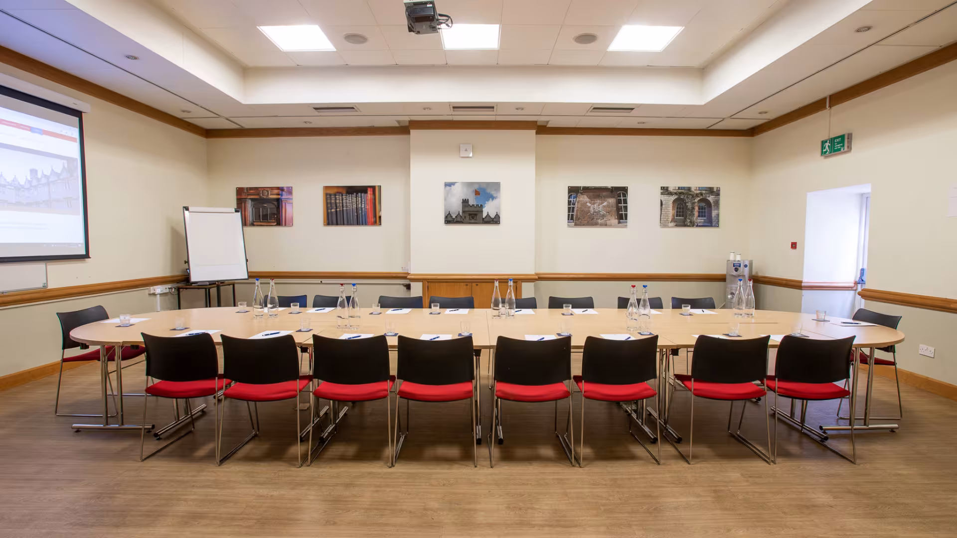 Harris Seminar Room