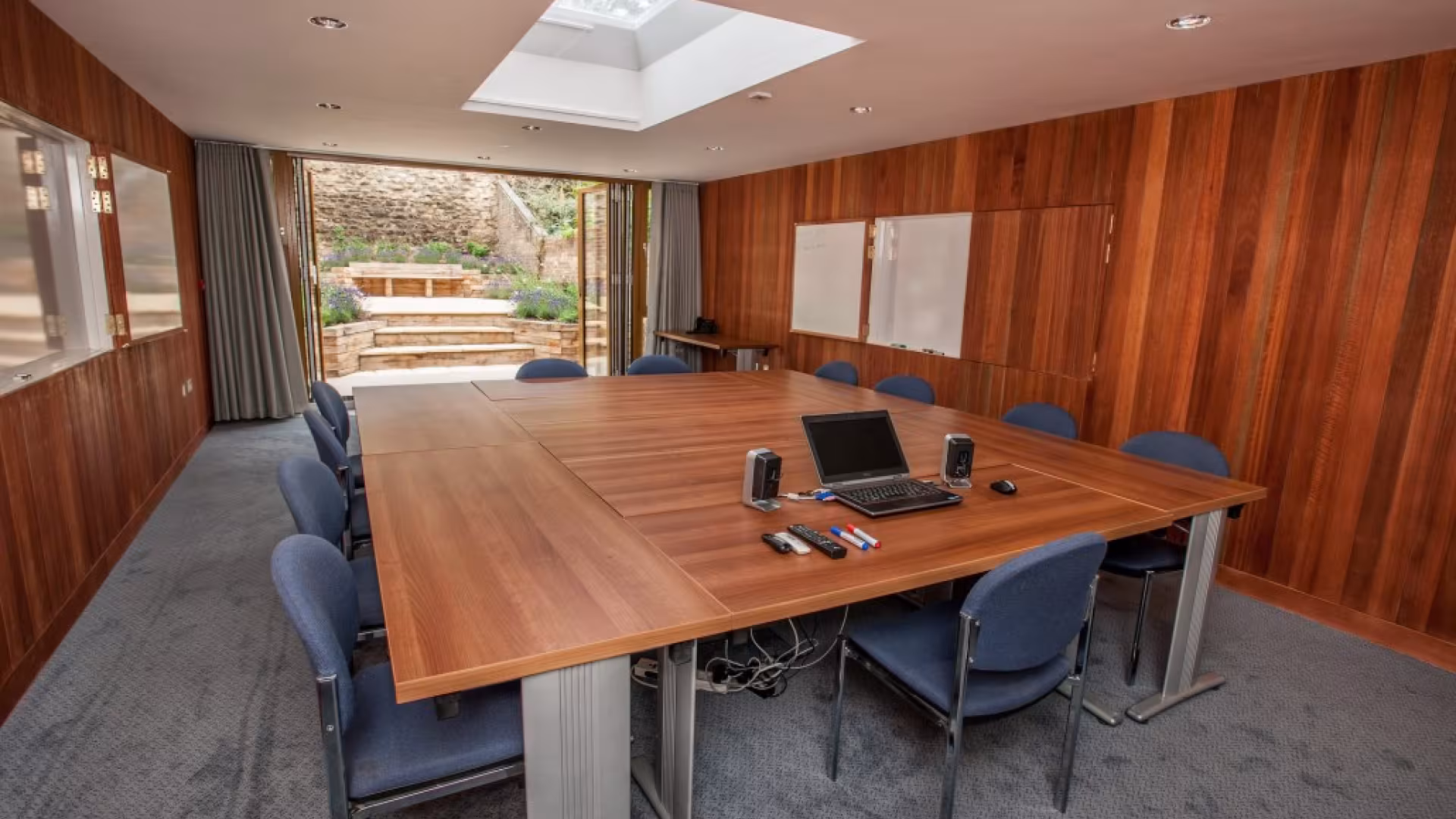 No. 11 Meeting Room