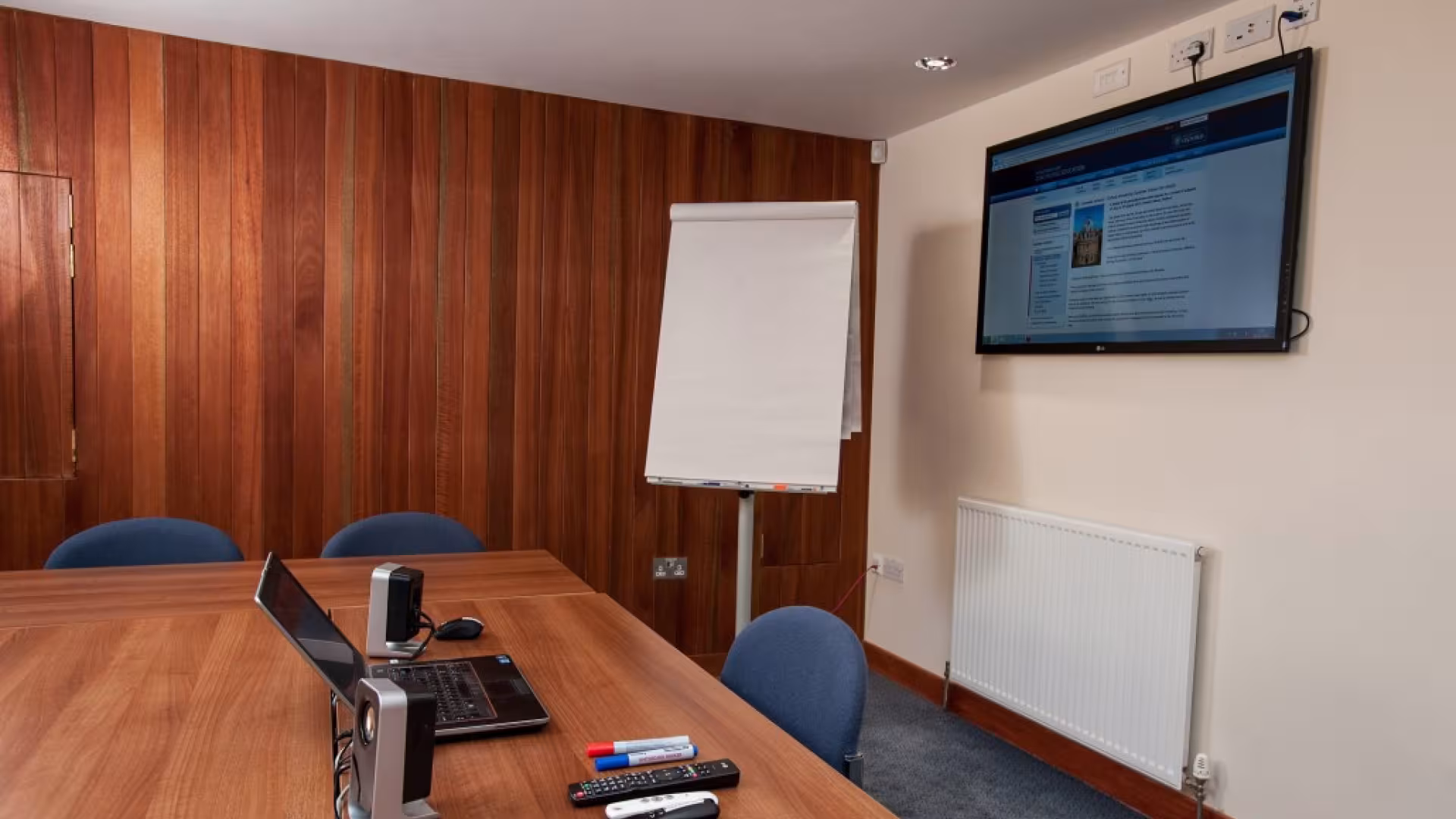 No. 11 Meeting Room