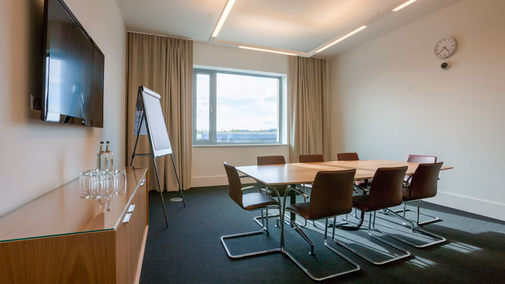 Medium Seminar Rooms
