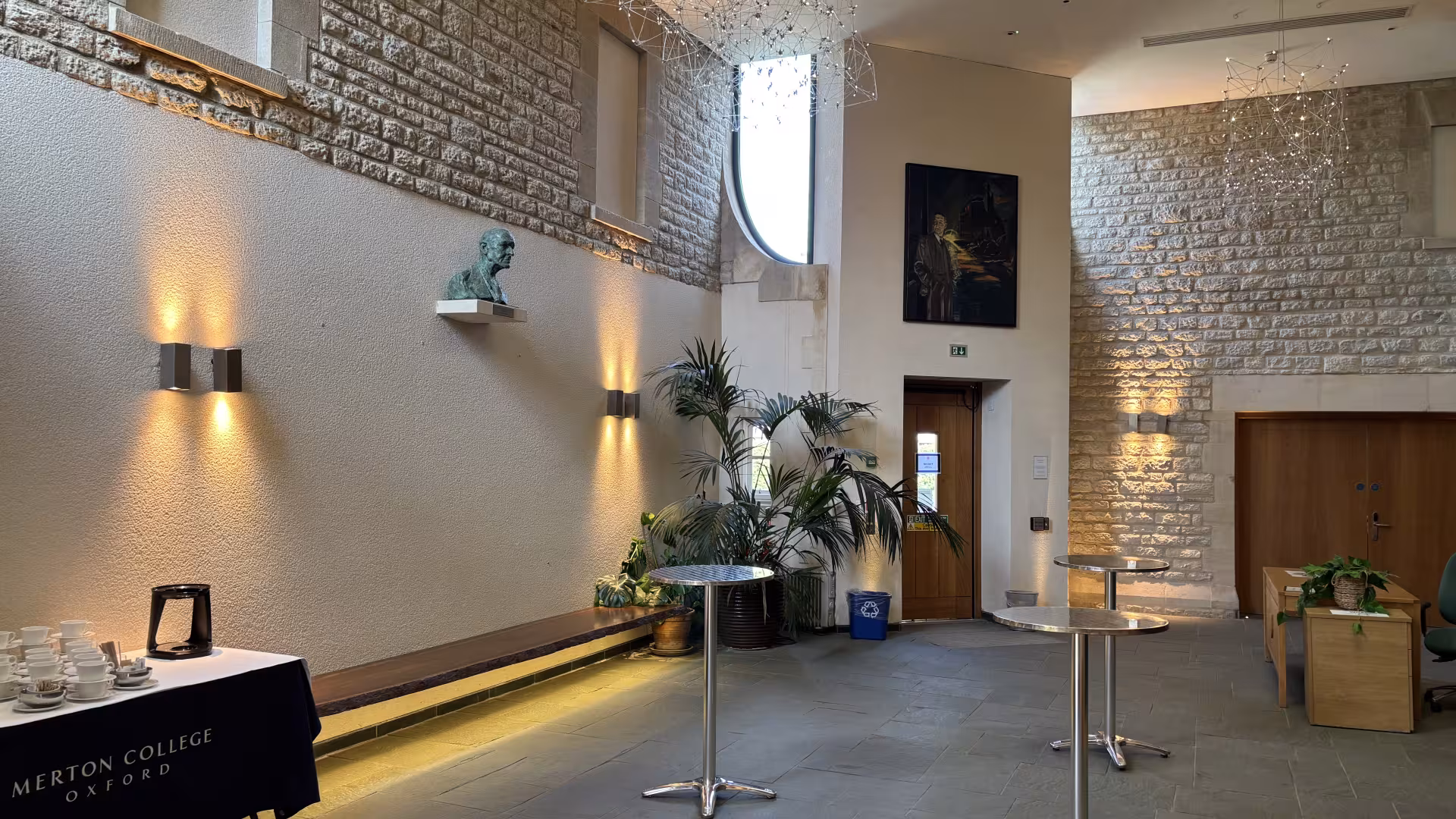 LT Foyer