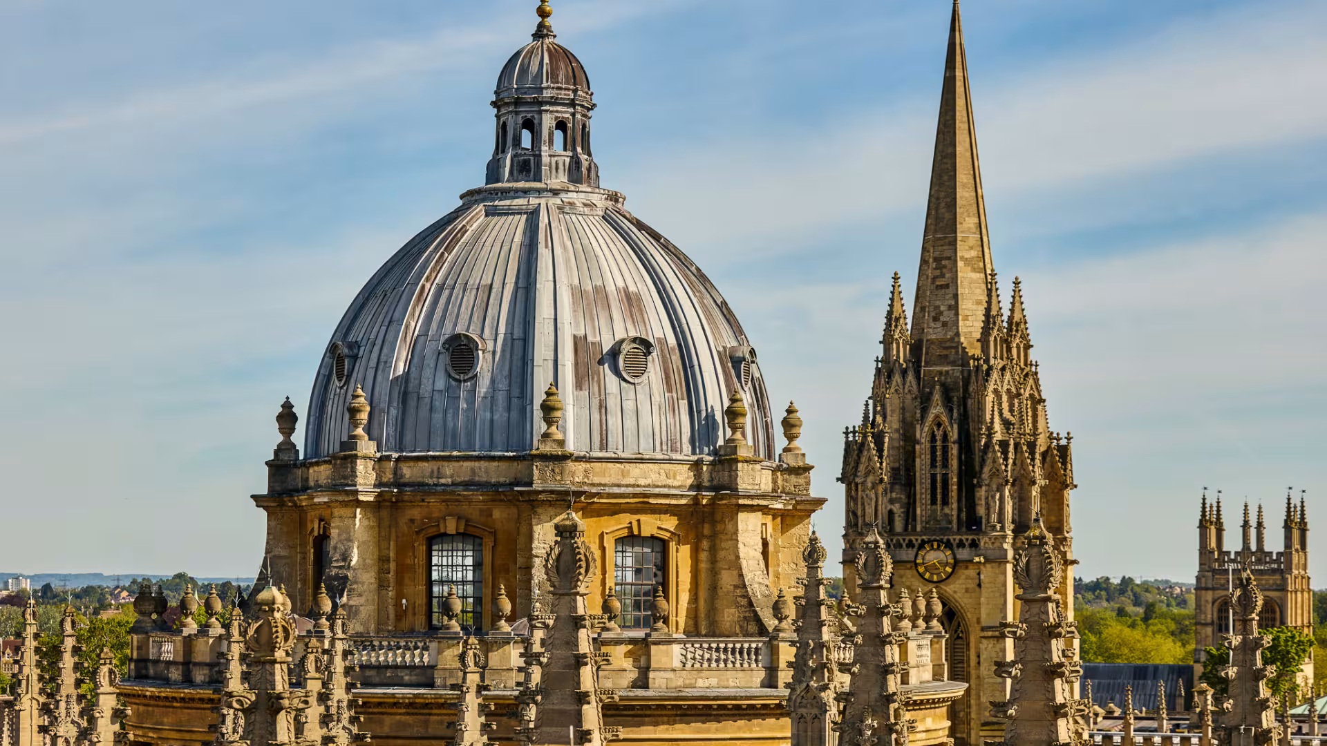 The Radcliffe Camera and the University Church of St Mary the Virgin 
